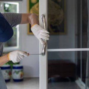 Door Installation / Adjustment